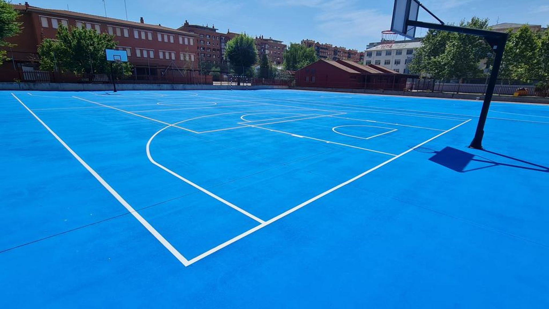 pintura en instalaciones deportivas